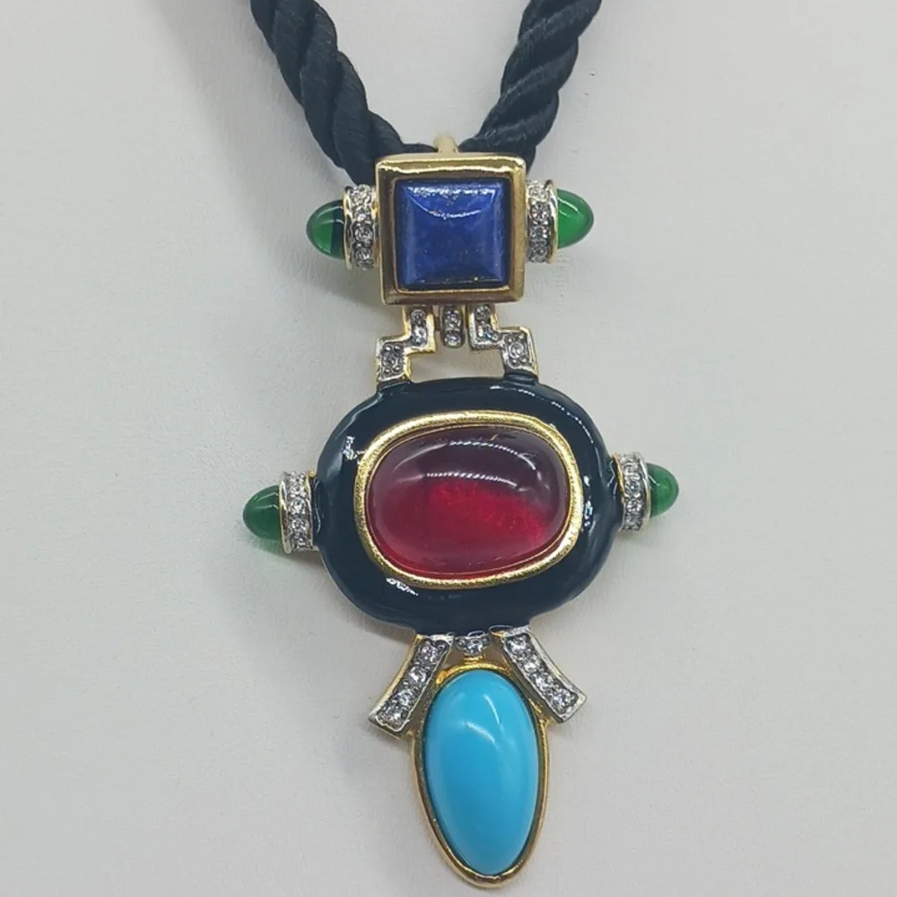 VINTAGE KJL Kenneth Jay Lane Art Deco Cabochon & Crystal Pendant Necklace
